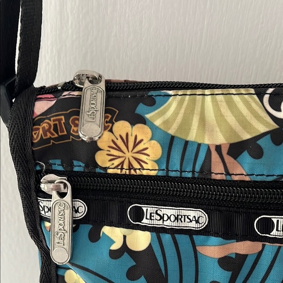 LeSportsac Hawaii nylon Crossbody Bag - Picture 3 of 8